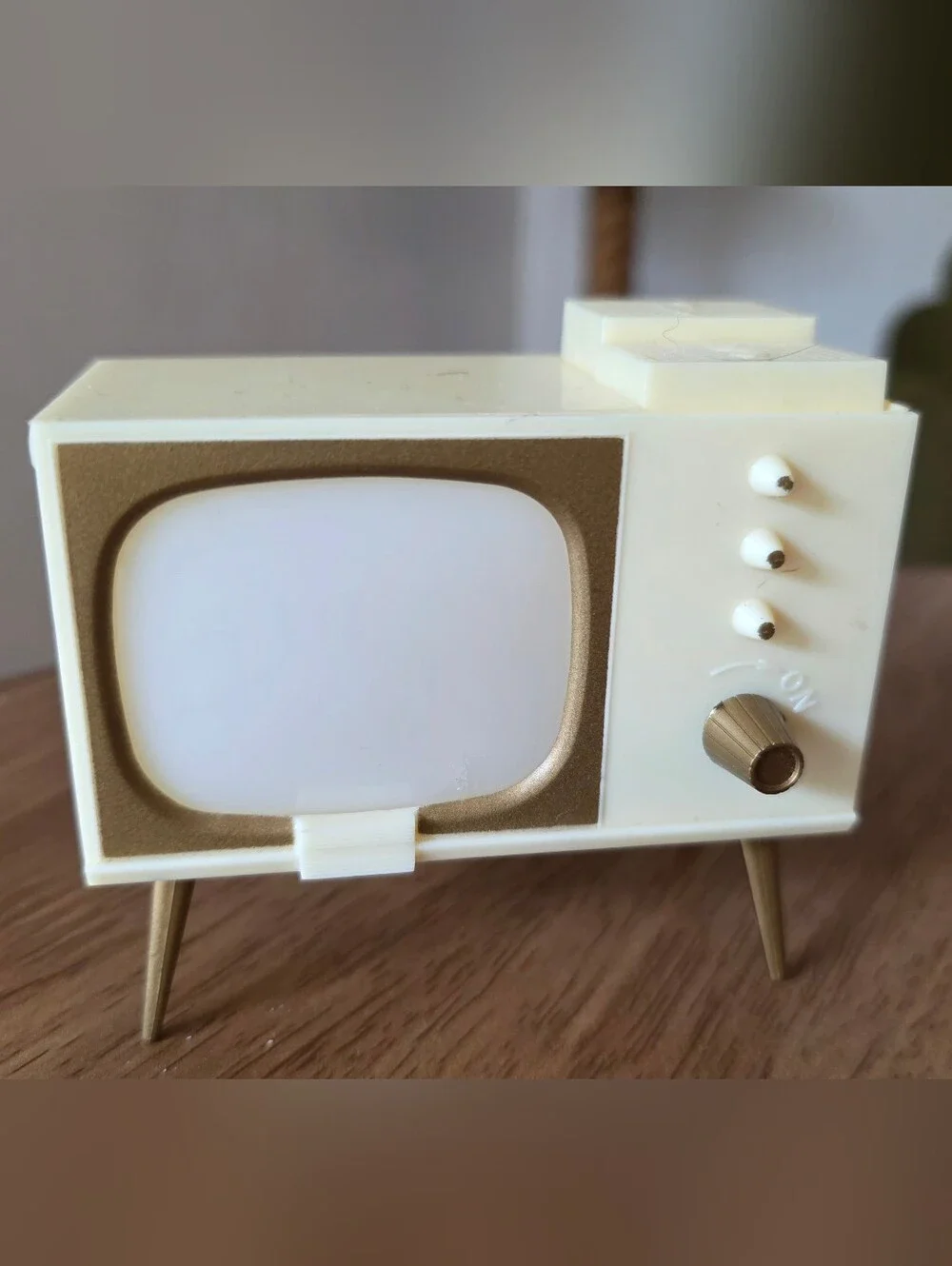 Antique Rare 1950s Ivory TV Console Salt & Pepper Shakers